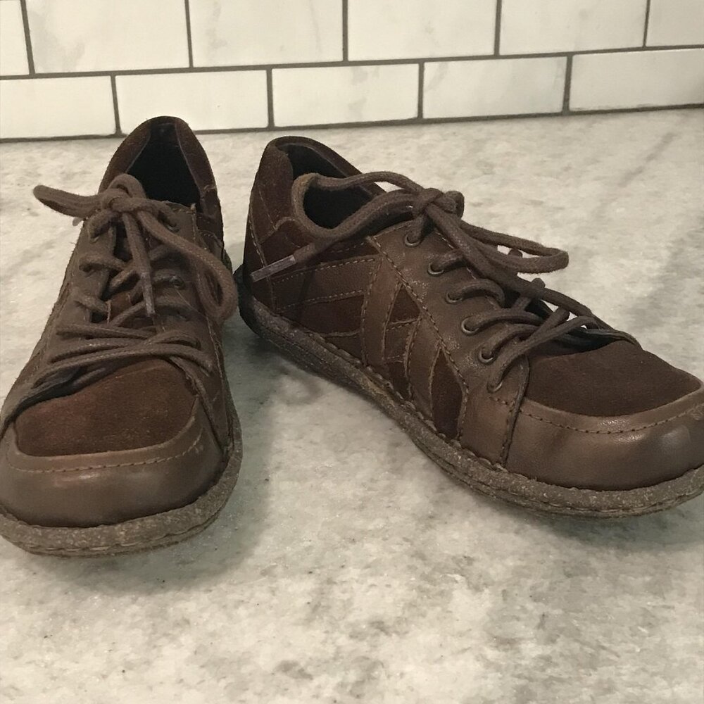 Born Shoes Womens Size 7.5 Brown Lace Up Sneakers Leather Suede Casual Low Top - Picture 6 of 8